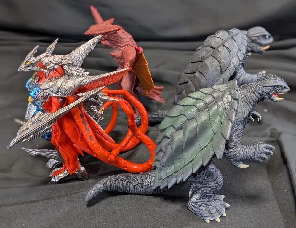 【gjgj】平成ガメラ＆ギャオス＆イリス（バンダイ）４体セット