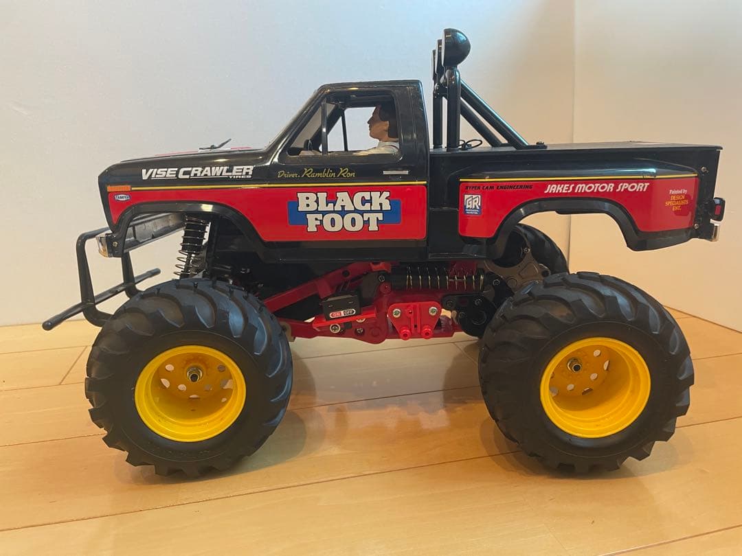 タミヤ1／10電動RC完成セット　XBブラックフット