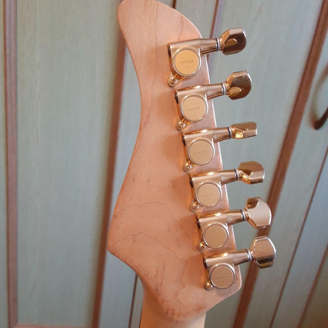 FERNANDES エレキ　サスティナー 付きギターパープル　ゴトーペグ