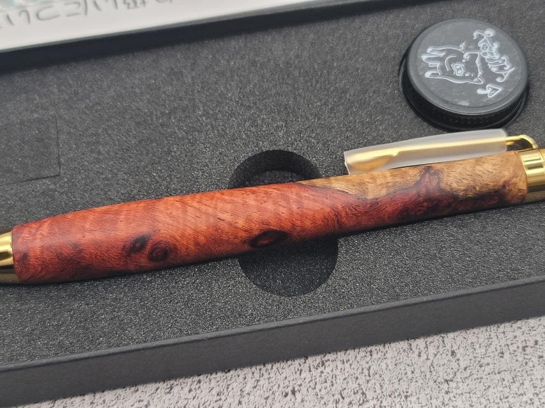 新品　こぶた工房　極上+花梨瘤　紅白　金金具　シャープペンシル0.5