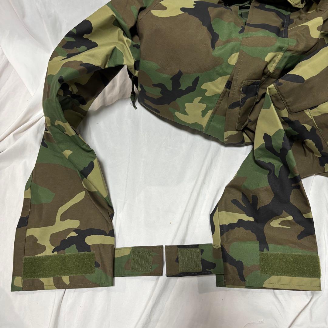 米軍　実物　U.S.ARMY ECWCS GEN1 ゴアテックスパーカ　L-R