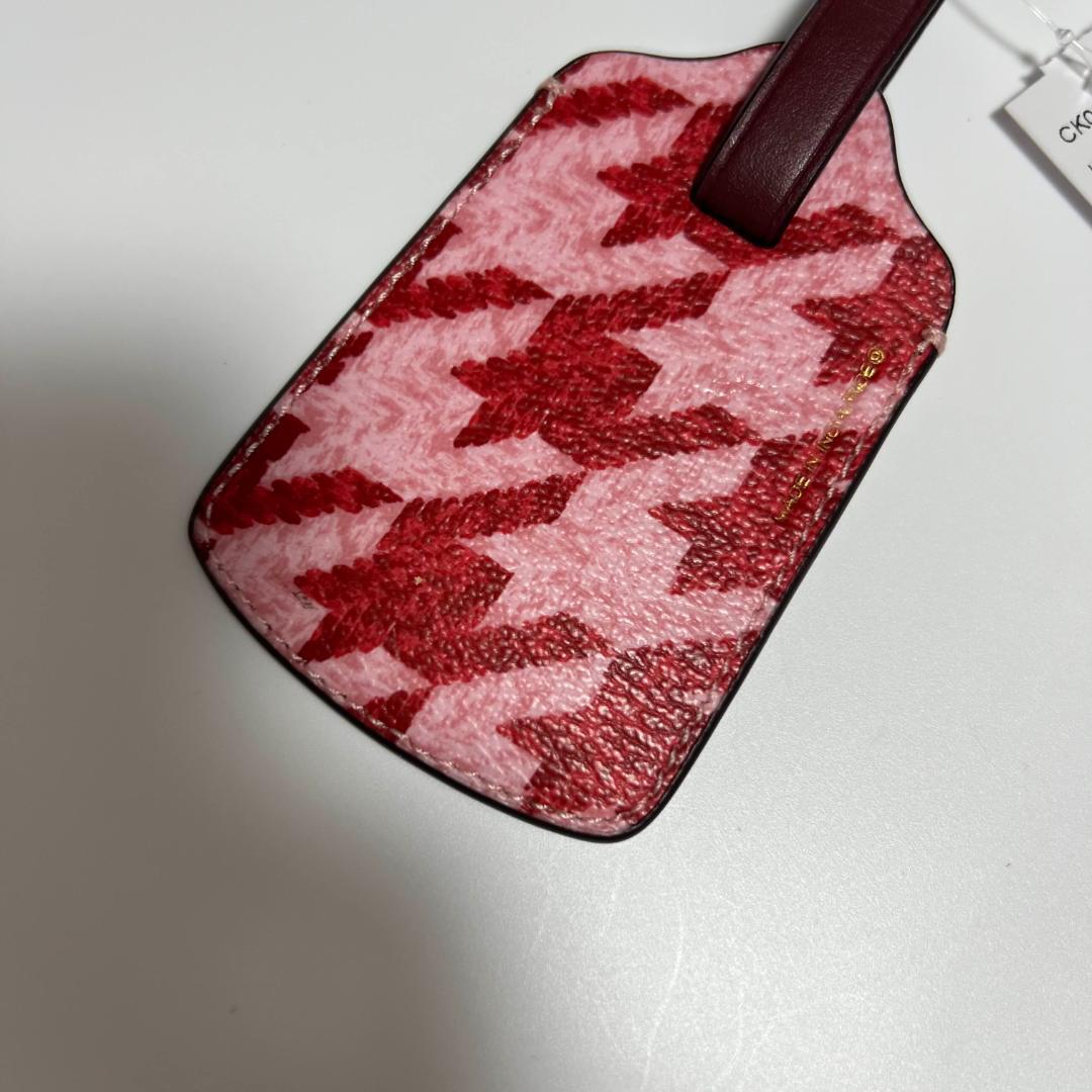 【正規品】 コーチ ラゲッジタグ 千鳥格子柄 荷物タグ ピンク レッド