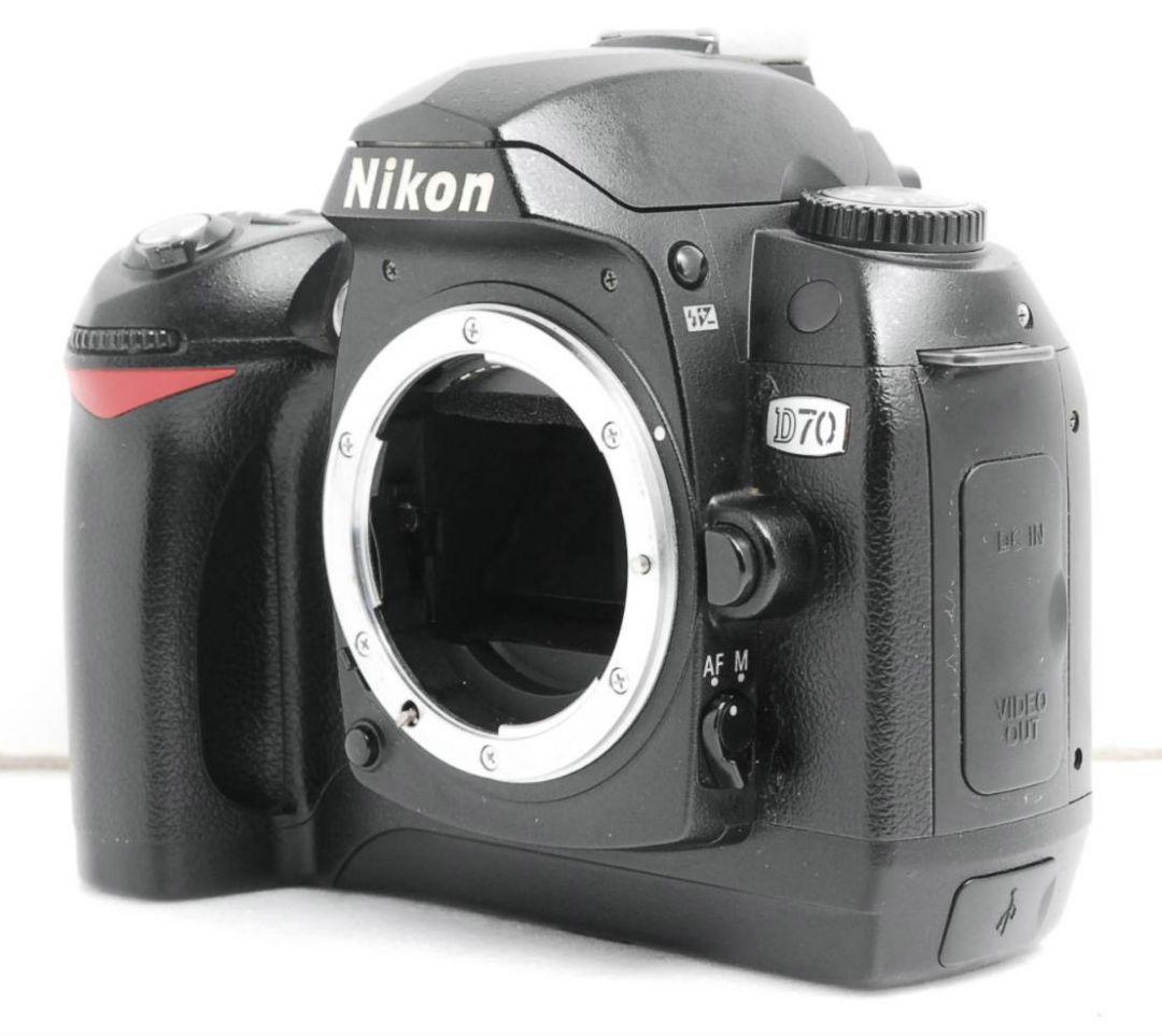 NIKON　D70　ダブルレンズ⚡️初心者⚡️ニコン⚡️一眼レフ⚡️望遠