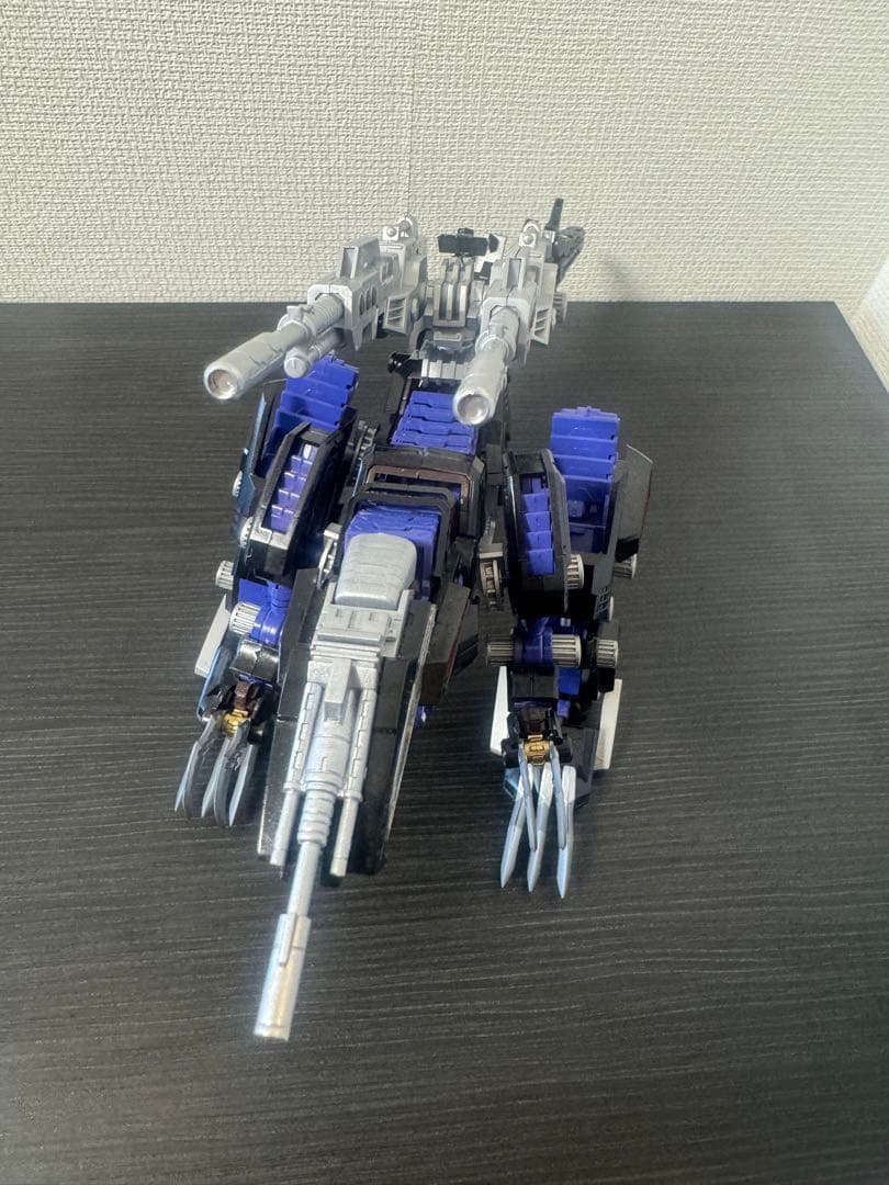 ジェノザウラー　ゾイドHMM 完成品　塗装済