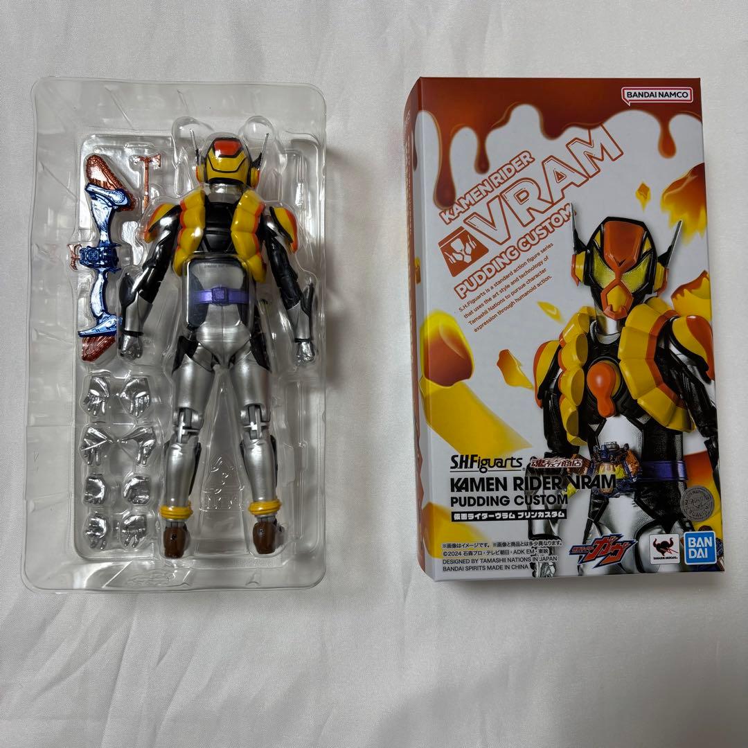 【美品】S.H.Figuarts 仮面ライダーガヴ・ヴァレン・ヴラムセット