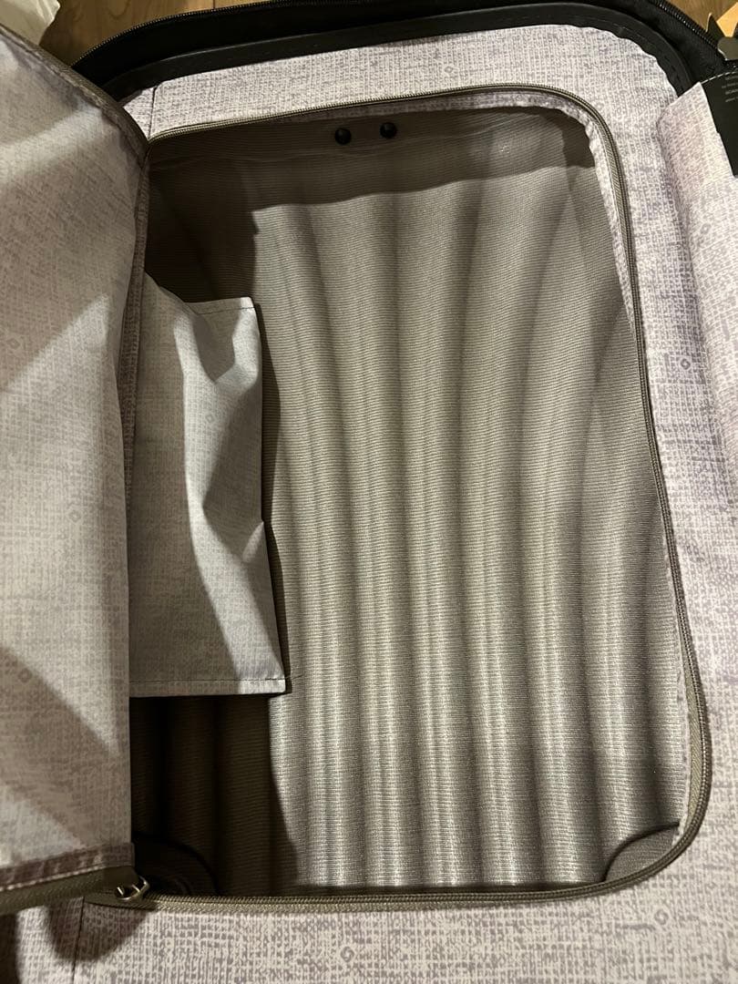 ＜限定＞ サムソナイト オーロラをイメージした限定色SP55EXP