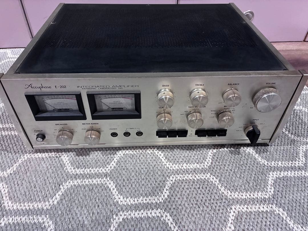 【値下げ中‼︎】【激レア‼︎】Accuphase E-202