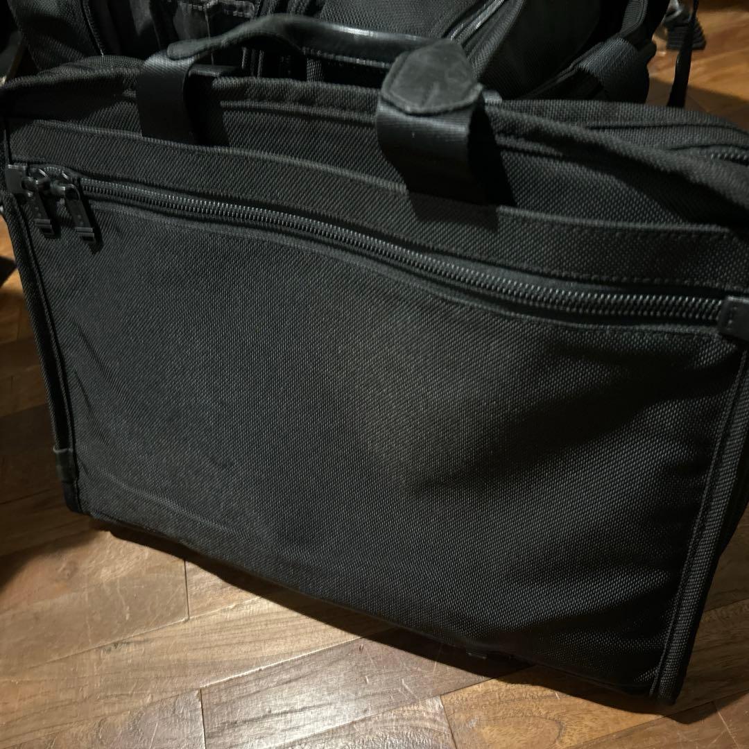 TUMI 26103D4 ビジネスキャリー+ ブリーフケース26114DHセット