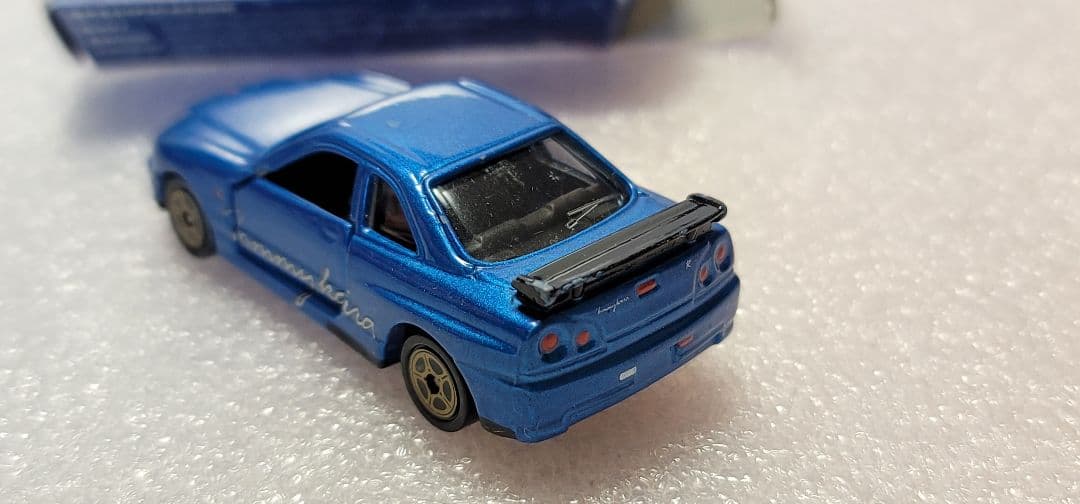 送料無料】超貴重！ トミーカイラ スカイライン GTR R32 ミニカー トミカ