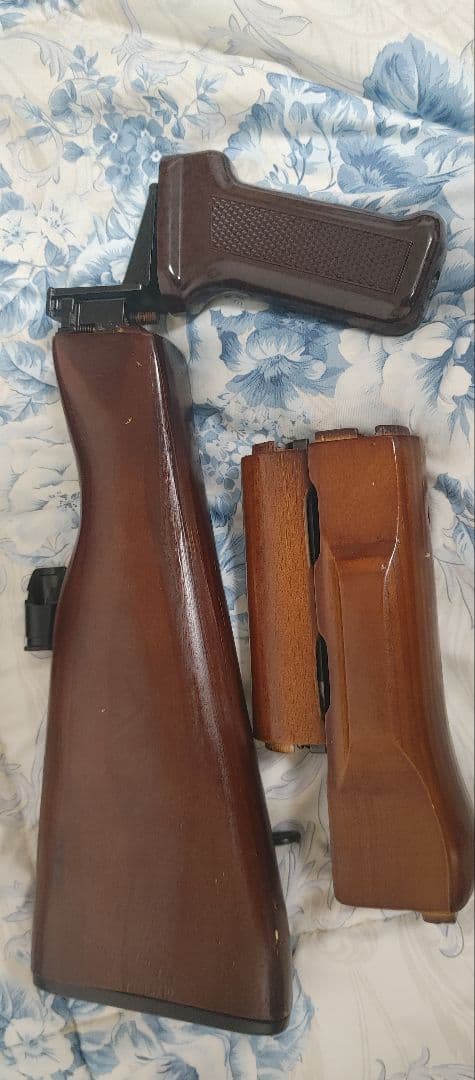 マルイ　AKM 木製ストックと純正部品