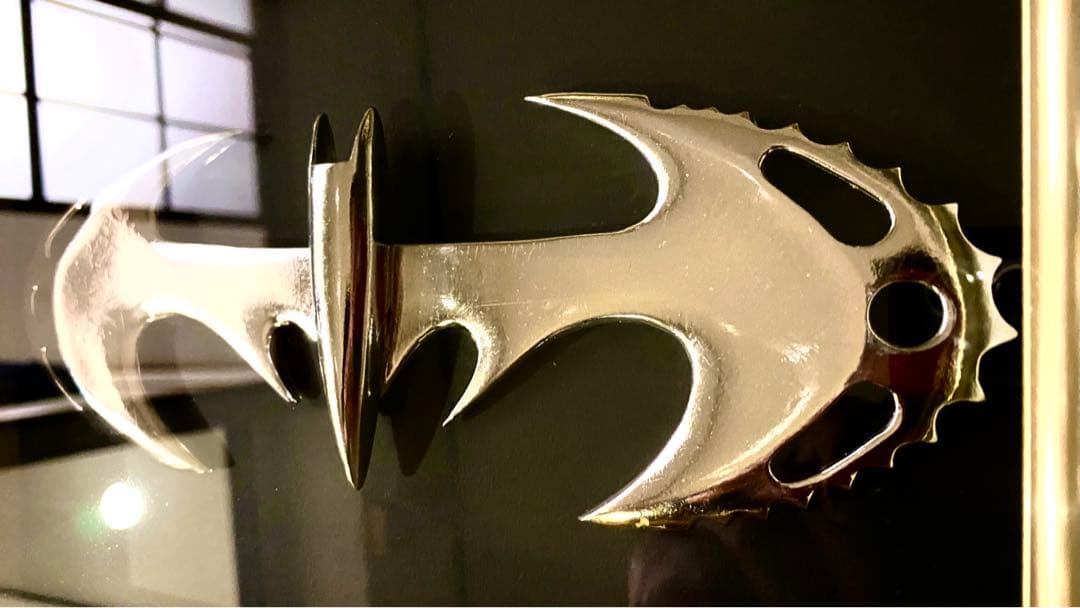 貴重激レア、世界限定 バッドマンロビン/映画で使用、世界18個NO4 証明書付き