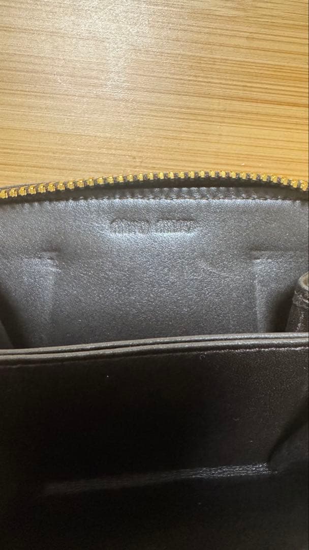 MIU MIU ケース