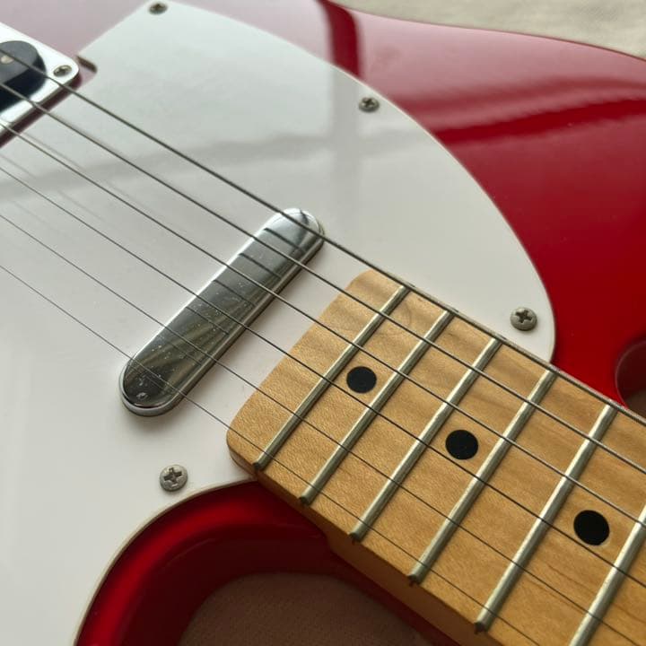 未使用に近い　難あり　Squier テレキャスター エレキギター　赤