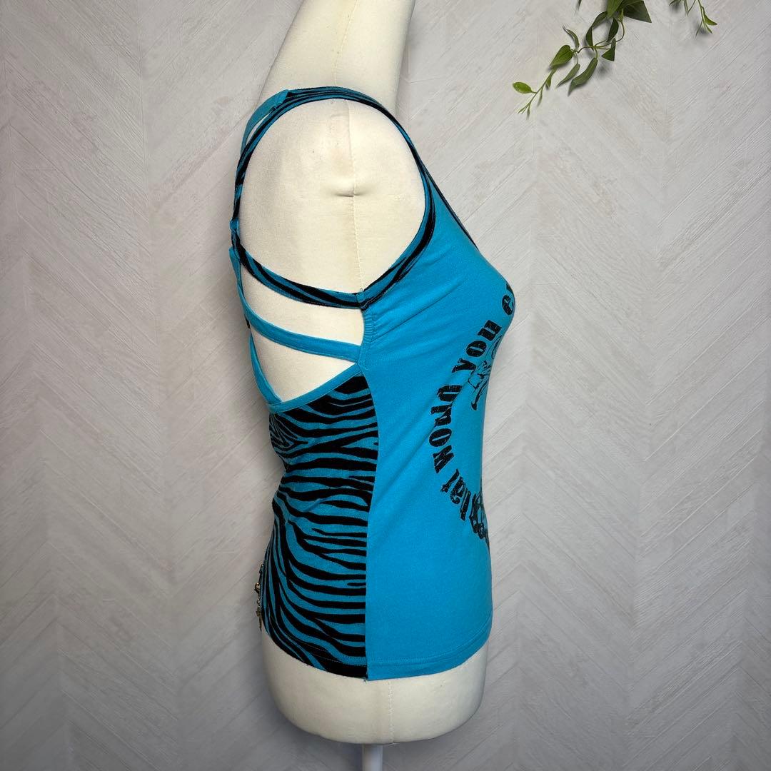 d.i.a. 平成ギャルy2k バックオープンゼブラ柄十字架英字タンクトップ