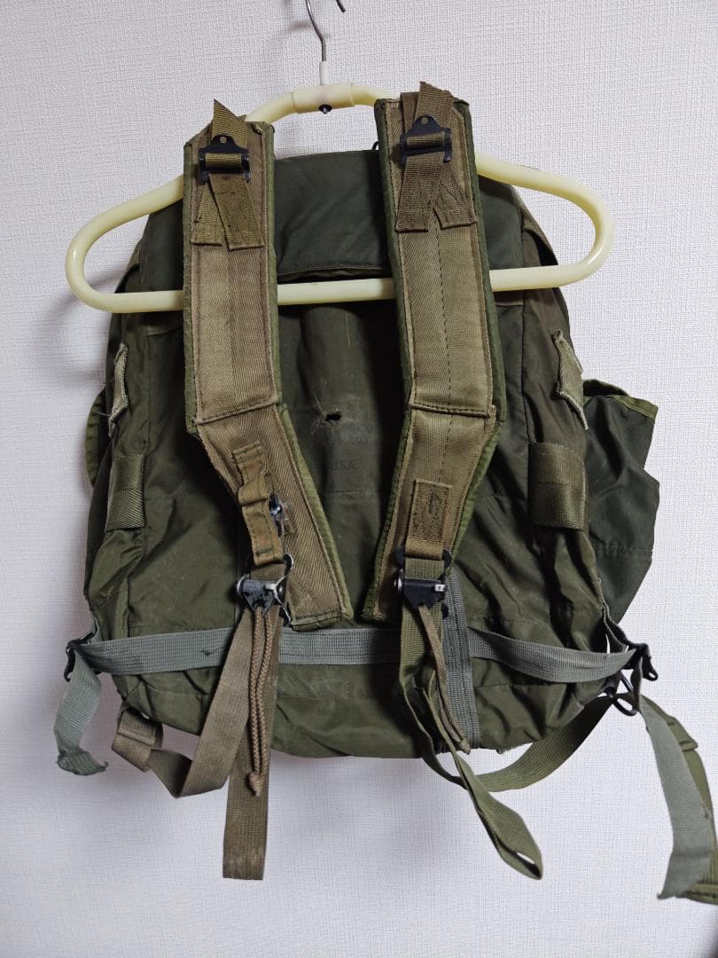 米軍実物　アリスパックMサイズ　ショルダーベルト付き