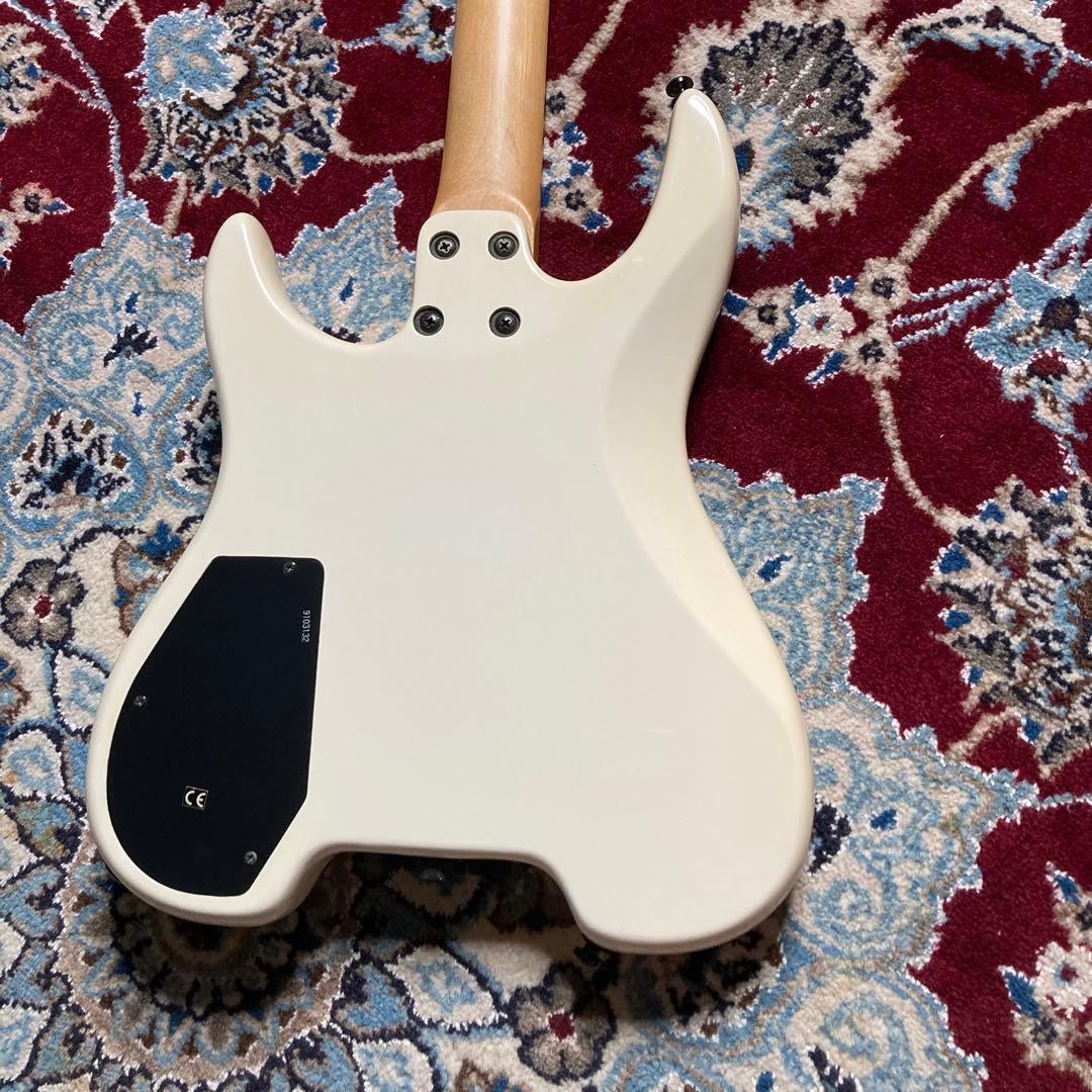 逸品　Spirit By Steinberger GU-Deluxe ホワイト