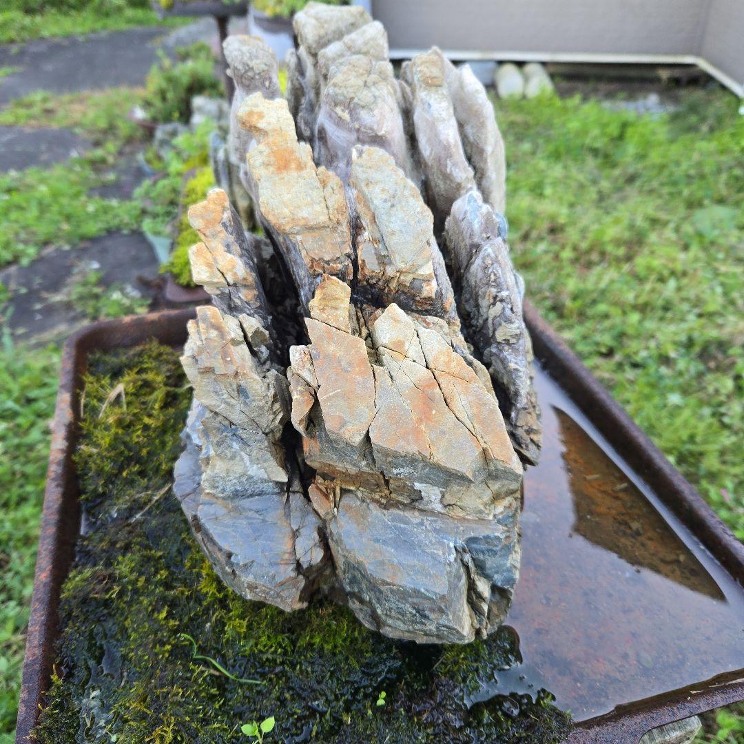 ポンピラ石