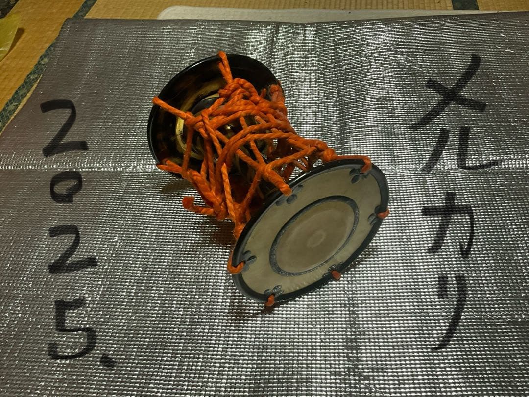 鼓／年代物。金時絵【汚れ、鼓裏にヒビ割れが少しだけ御座います。】