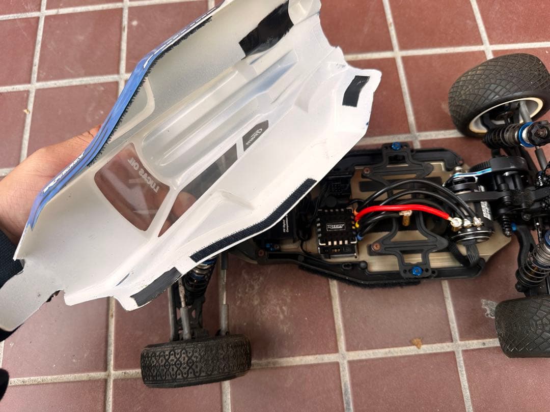 Associated 2WD ホビーラジコンカー キット