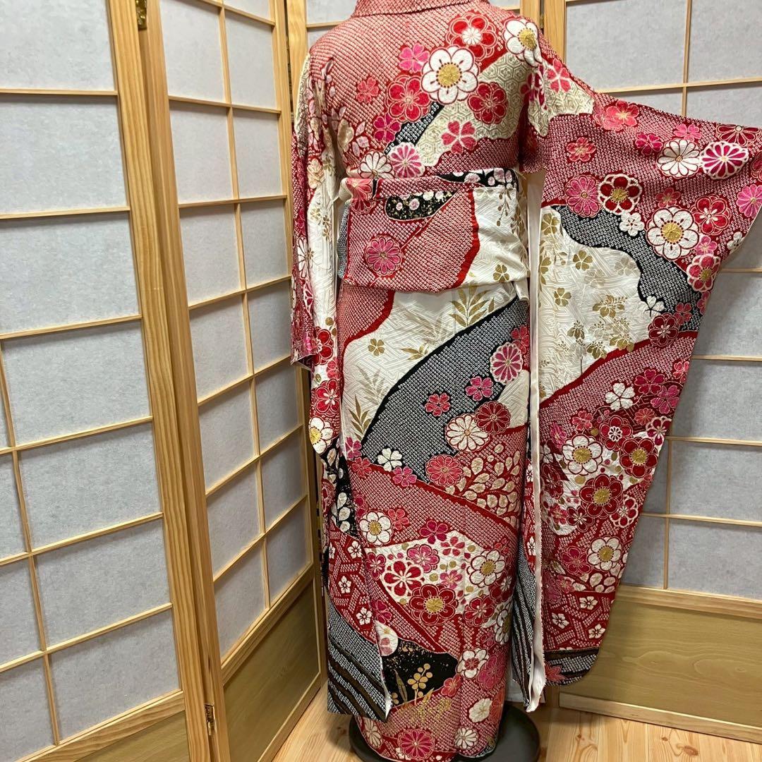 らら様［4886］振袖 4点セット 相良刺繍 絞り 成人式 卒業式 正絹 着物袷