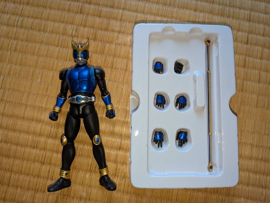 真骨彫製法　仮面ライダークウガ　タイタン　ペガサス　ドラゴン　グローイング
