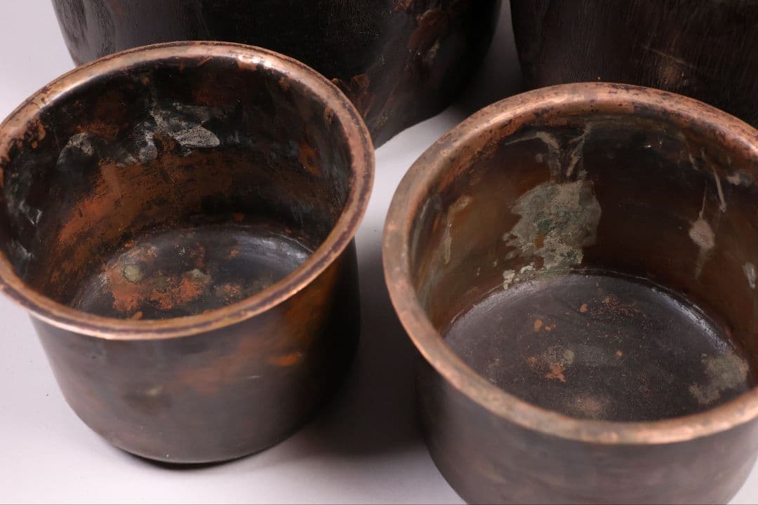 古い 桐火鉢一対 菊蒔絵 小さめ 手あぶり 6.5号 高さ15.3cm【MB30