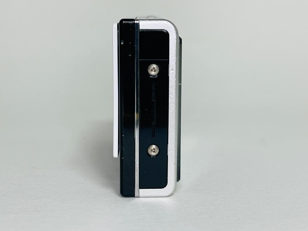 FUJIFILM FinePix Z100fd ブラック ホワイト デジカメ