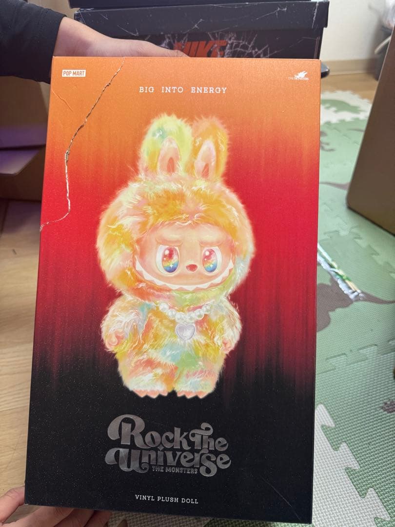 ラブブ Big into Energy ROCK THE UNIVERSE