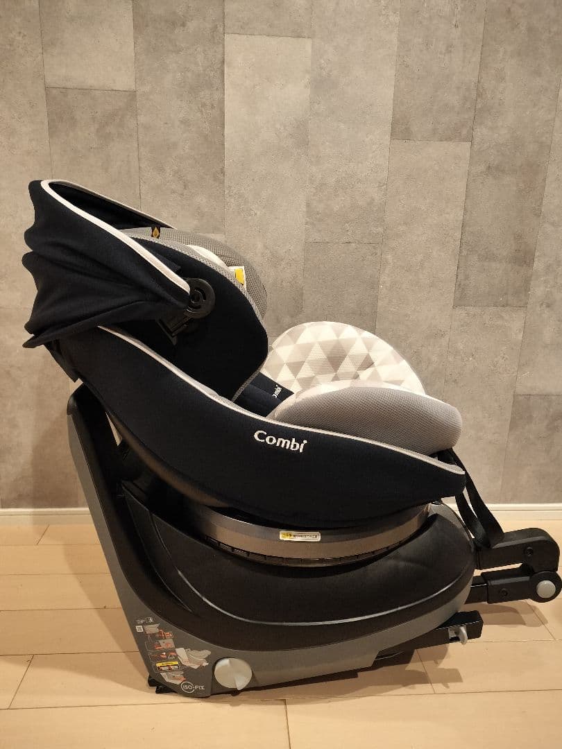 【美品】Combi コンビ クルムーヴ　スマート ISOFIX JN-570