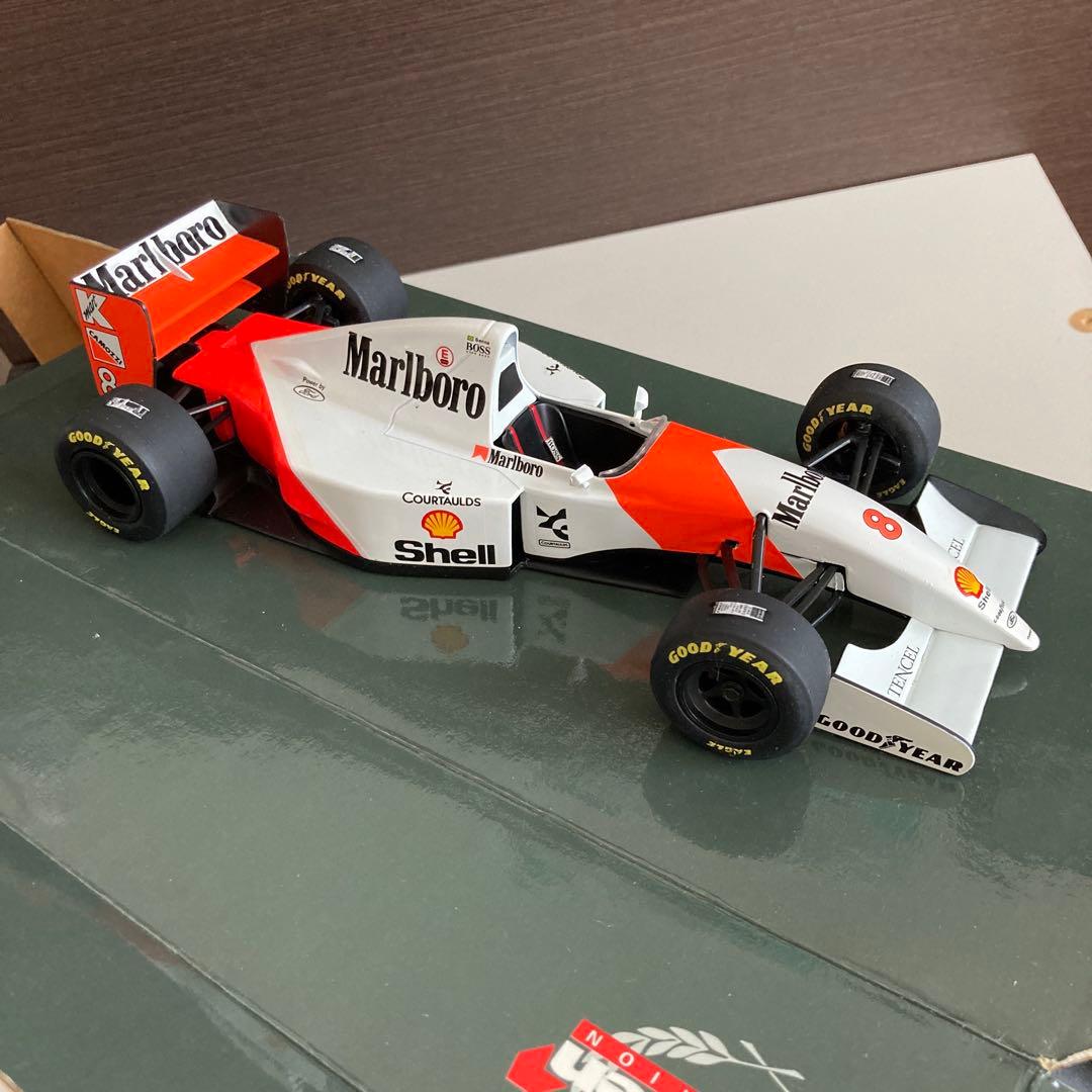 ミニカー McLaren Marlboro MP4/8 FORD HB D7 1/18