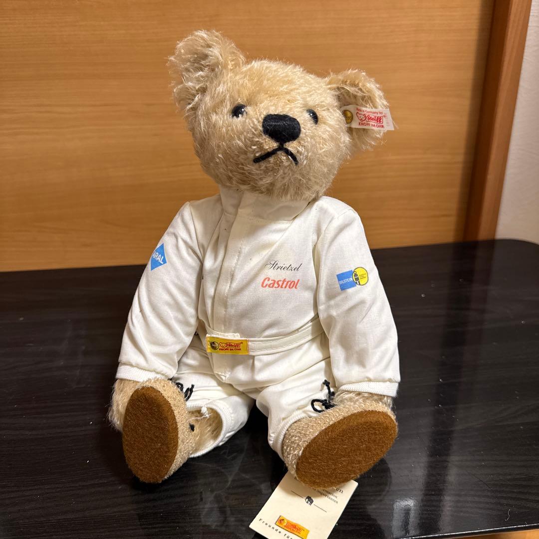 Steiffベア型ぬいぐるみ