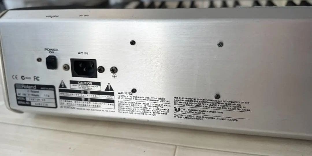 Roland Fantom X8 ｜88鍵｜ピアノタッチ｜要修理｜現状渡し