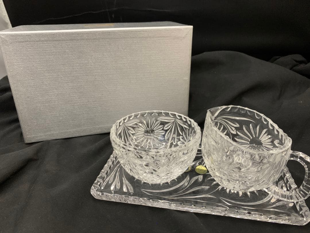 クリスタルガラス　ミルクポット　小鉢　プレート台