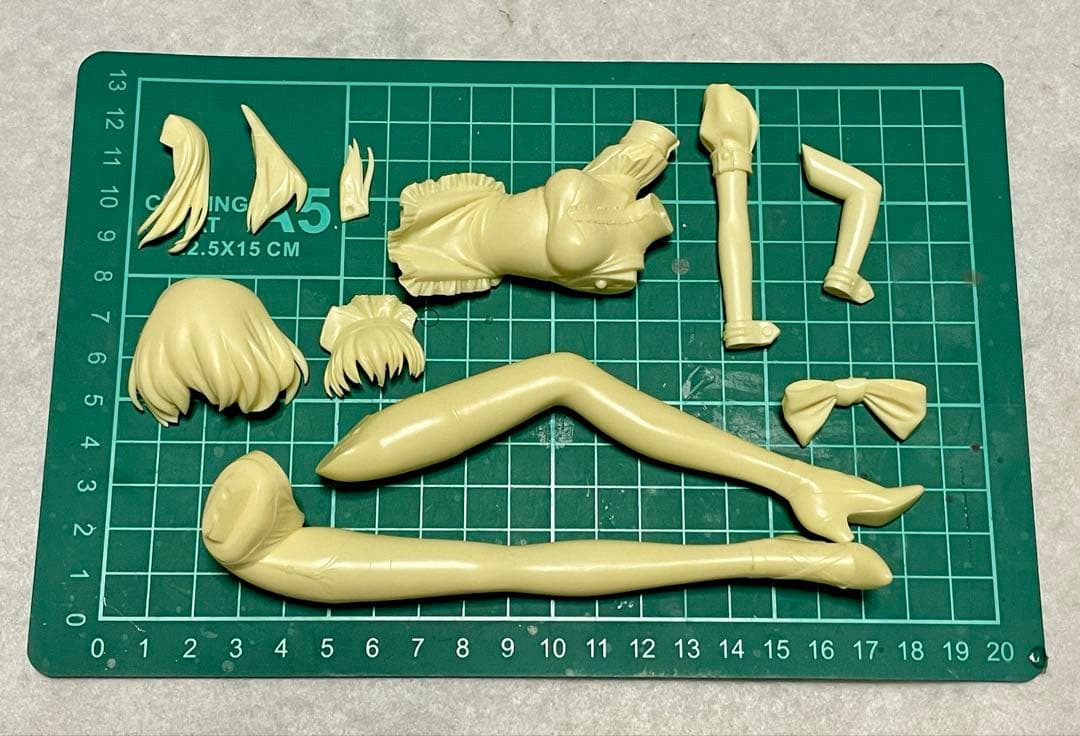 【リューノス】1/8 九条サラ メガネフレーム付 ガレージキット