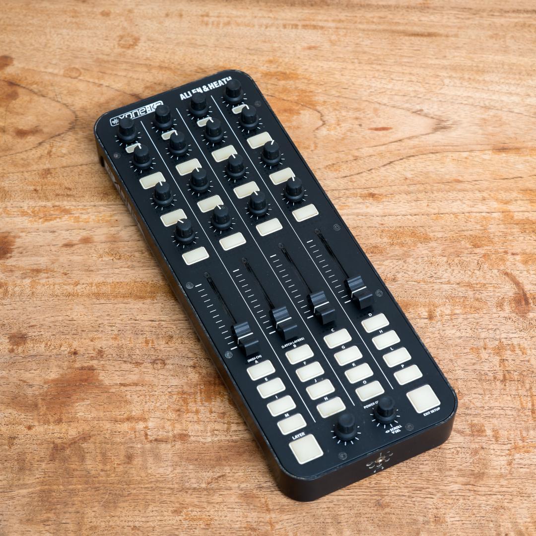 ALLEN & HEATH DJコントローラー XONE K2