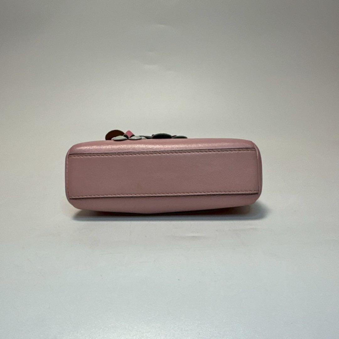 o52【極美品】保存袋付　フェンディフラワーマイクロピーカブ2wayショルダー.