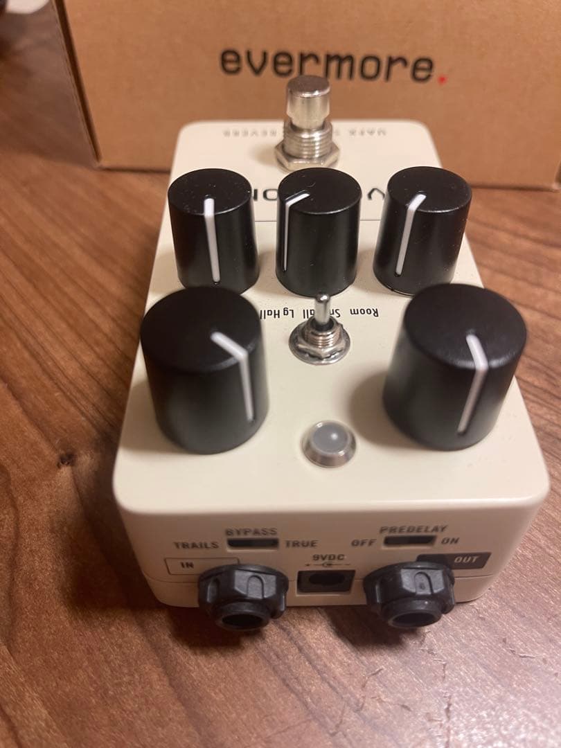 ギター evermore UAFX STUDIO REVERB