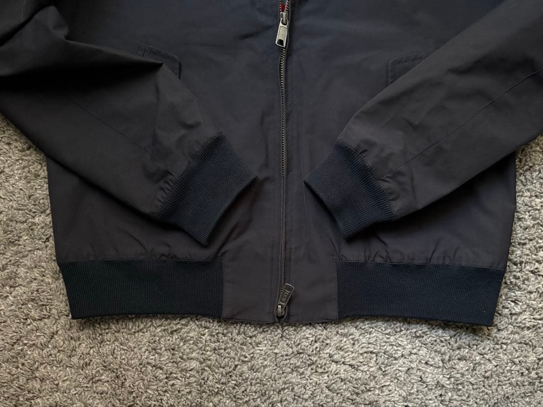 パラグータ　baracuta g9
