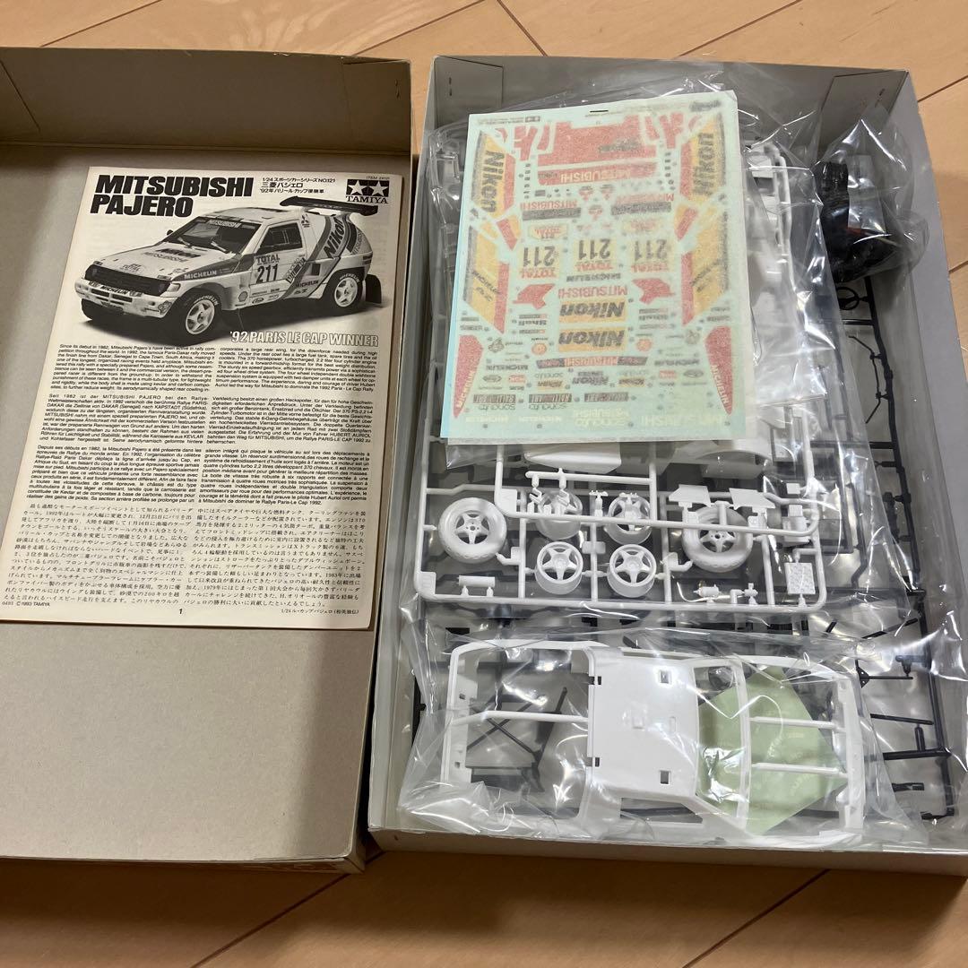 【新品】タミヤ1/24 三菱パジェロ92年パリ〜ル・カップ優勝車 プラモデル