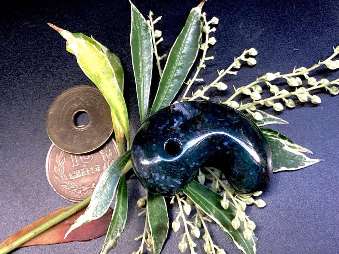 日本一の安価卸しを目指し‼️碧玉‼️出雲石勾玉　最高峰コレクション‼️鑑別書無しの安価