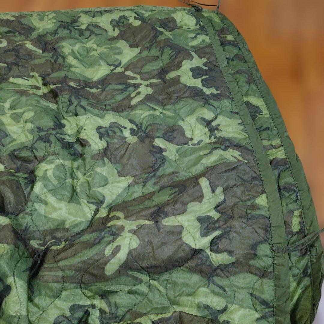 米軍放出品　迷彩色 ナイロン製 ポンチョ＆ポンチョライナー