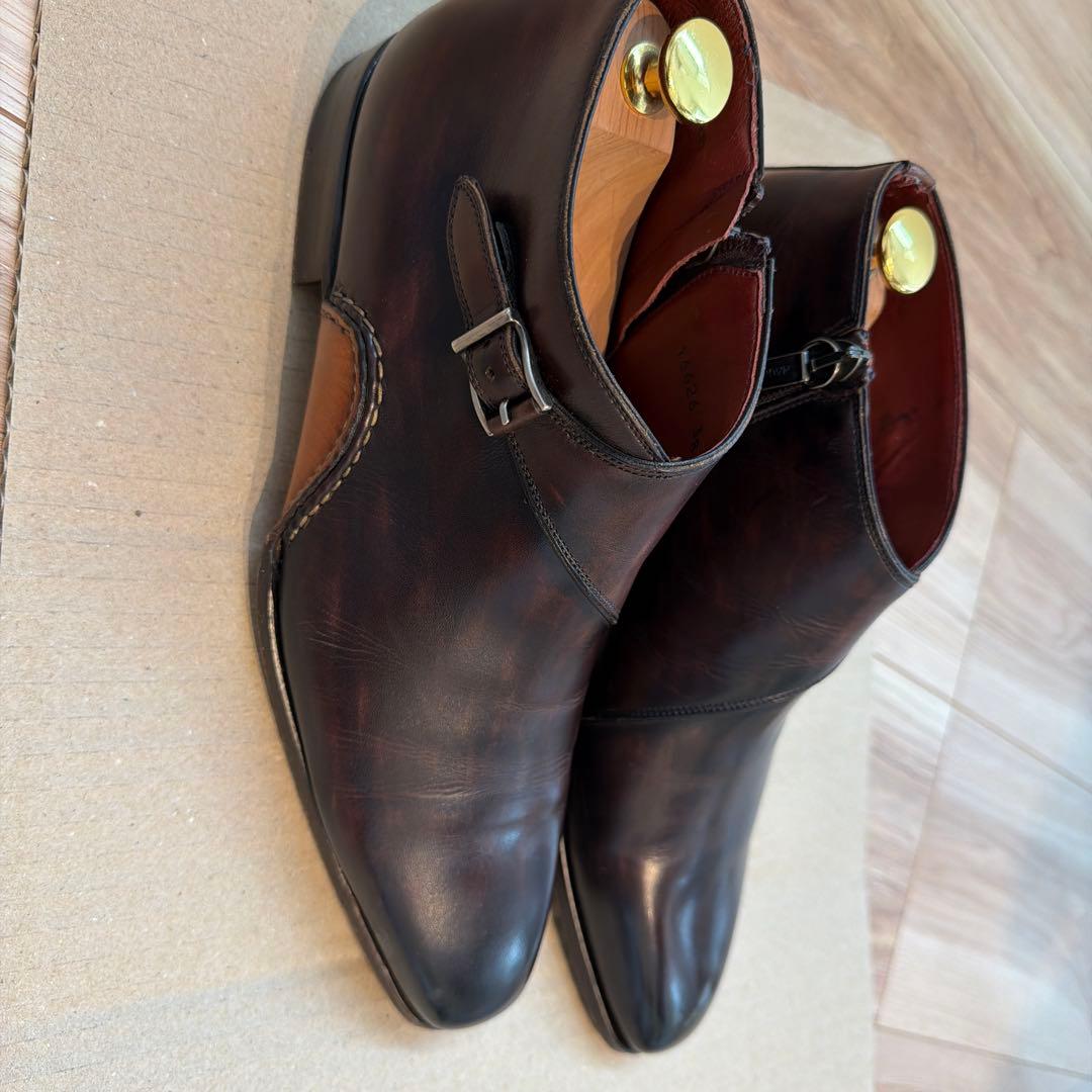 靴 MAGNANNI