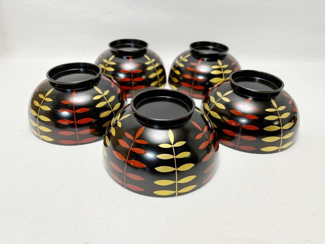未使用 懐石道具 塗師 岡本陽斎作 木製黒真塗 金彩蒔絵 煮物椀 5客揃 共箱