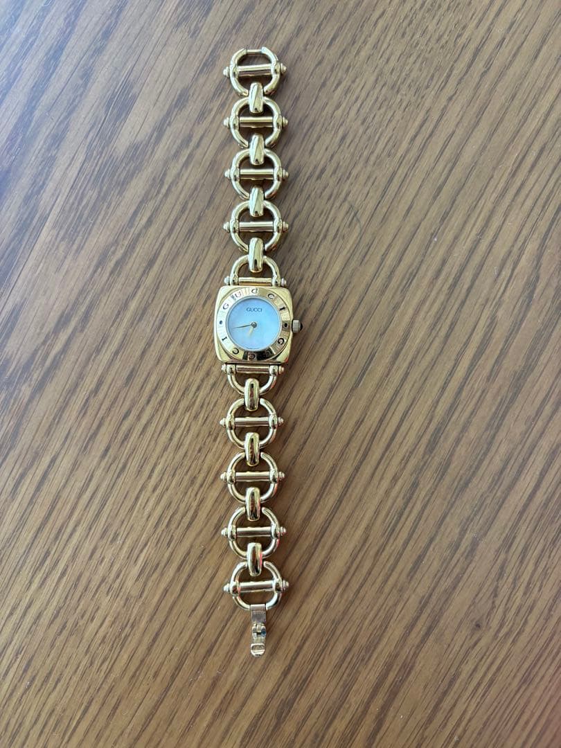 GUCCI ホースビット 6400L レディースウォッチ（ゴールドトーン）
