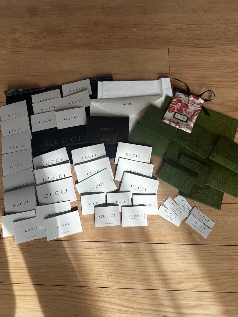 GUCCI グッチ 空箱 ギフトボックス 紙袋 ショップ袋 保存袋 付属品