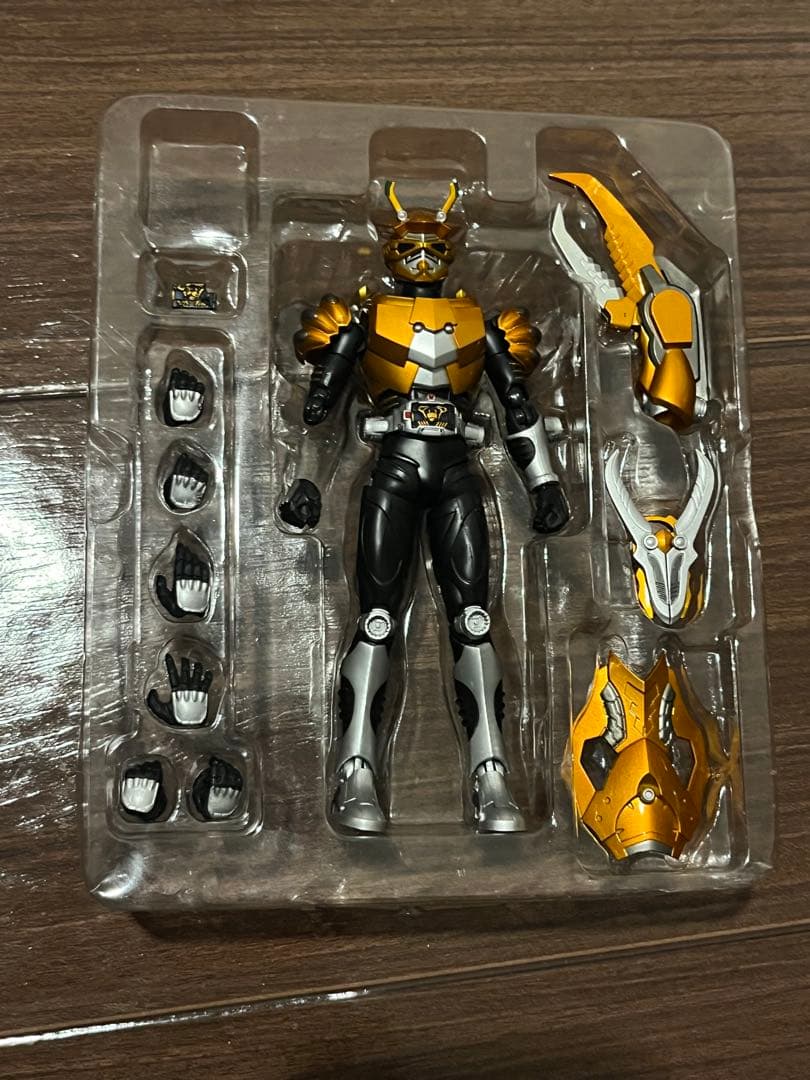 S.H.フィギュアーツ　仮面ライダーファム　タイガ　ベルデ　インペラー　シザース