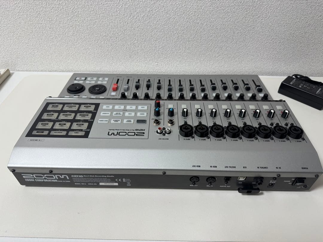 ZOOM HD16 マルチトラックレコーダー 専用ケース付属