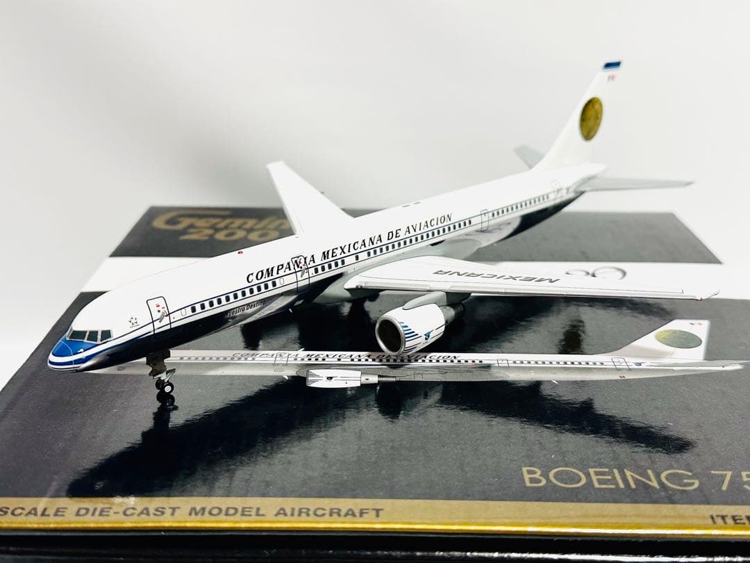 Gemini 1/200 B757-200 Mexicana 80周年記念