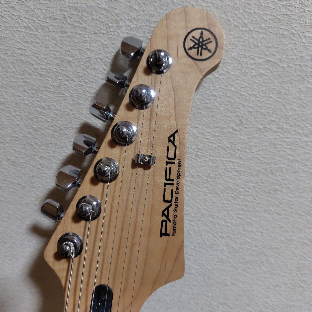 Yamaha PACIFICA112v エレキギター、ケース、シールドつき