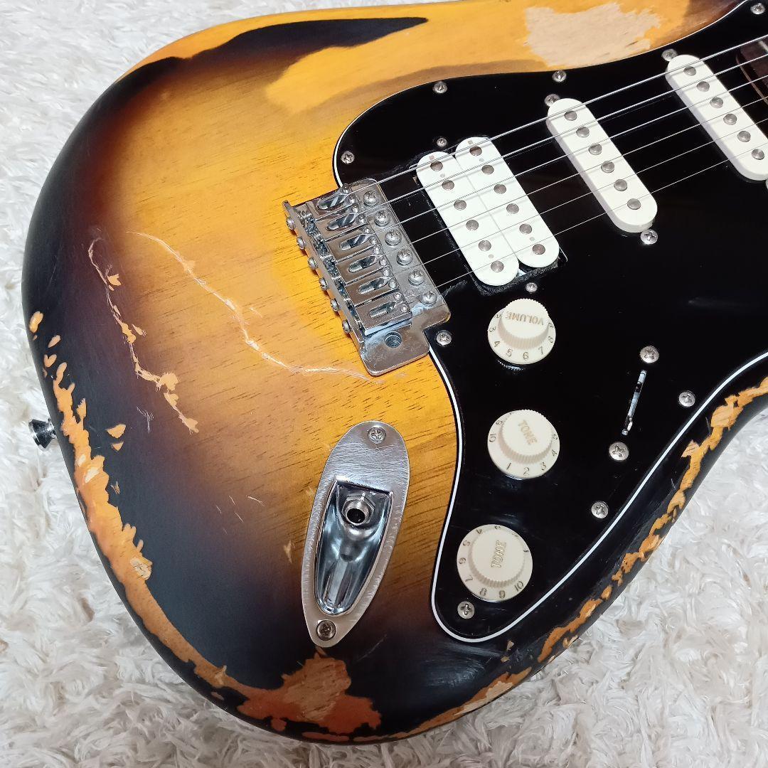ハードレリック　スティーヴィーレイボーン風　カスタムギター　Squier　SRV